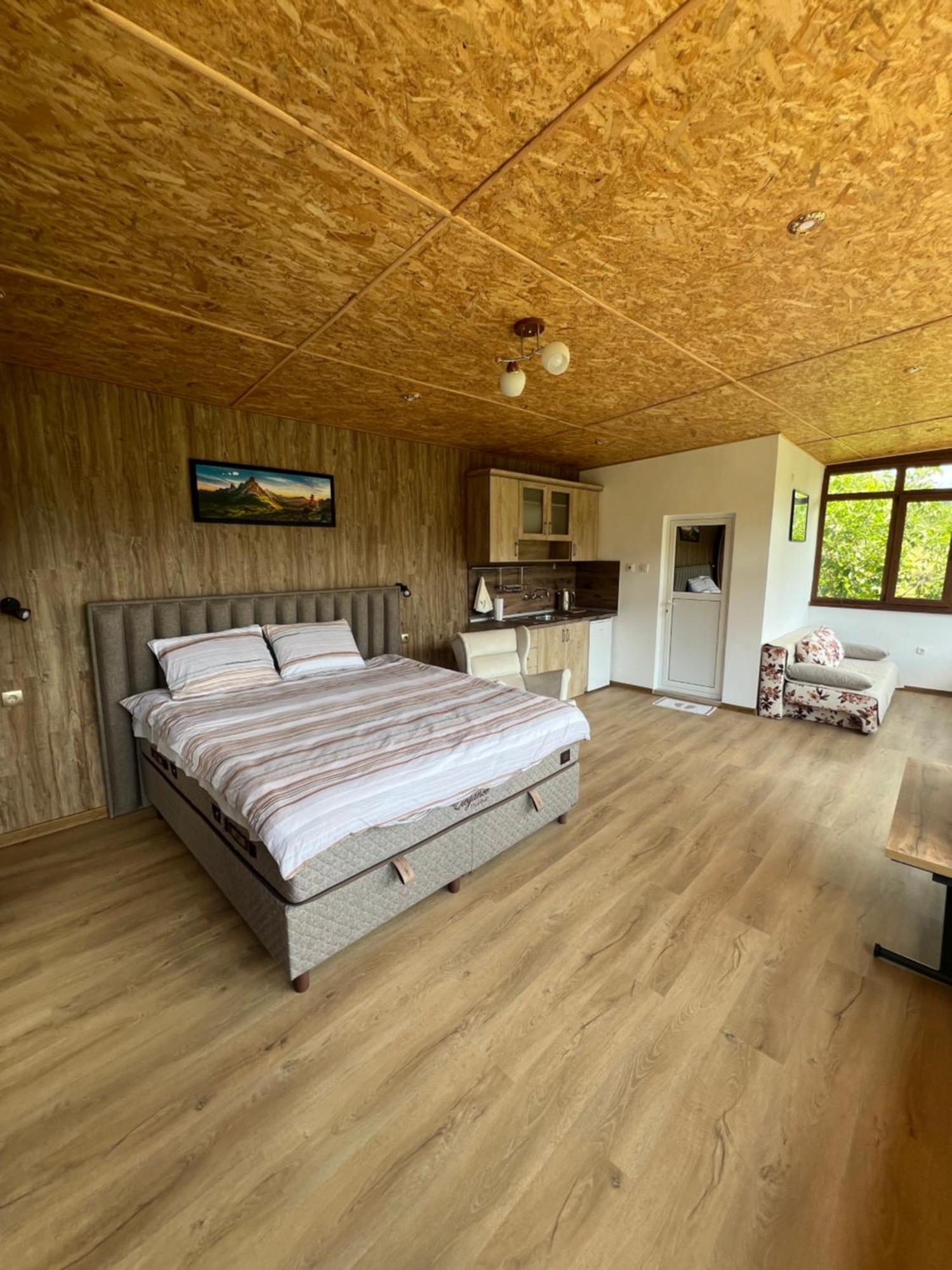 יאגודינה Guest House Milka חדר תמונה